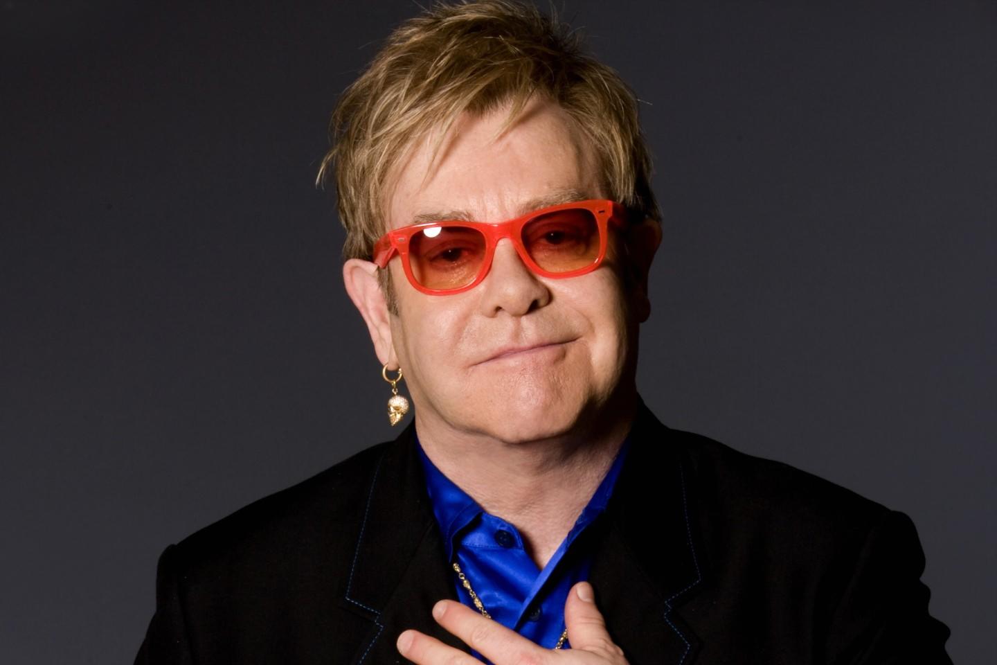 Album Baru Elton John, Kolaborasi dengan Lady Gaga Sampai Ed Sheeran
